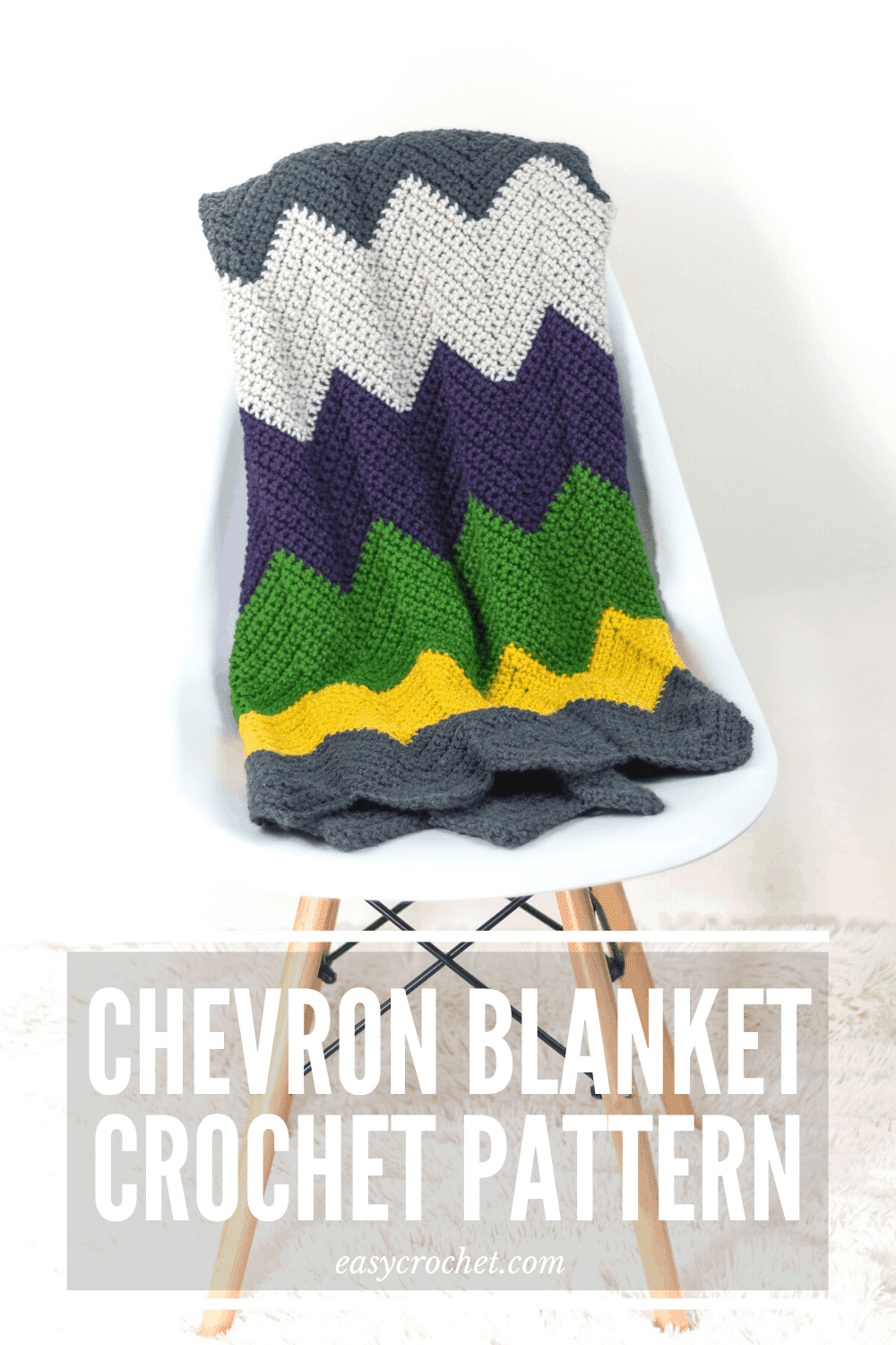 Free chevron crochet blanket pattern using bright and bold colors! Free crochet pattern from Easy Crochet via @easycrochetcom