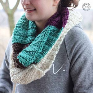 Color Blocked Infinity Scarf Free Crochet Pattern