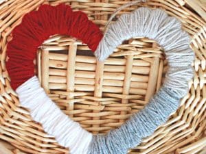 Yarn Wrapped Heart Crochet Wreath – Valentine’s Day