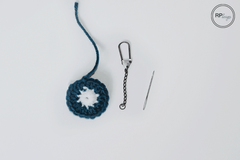 Halloween Monster Eye Crochet Key Chain - Free Pattern by Easy Crochet