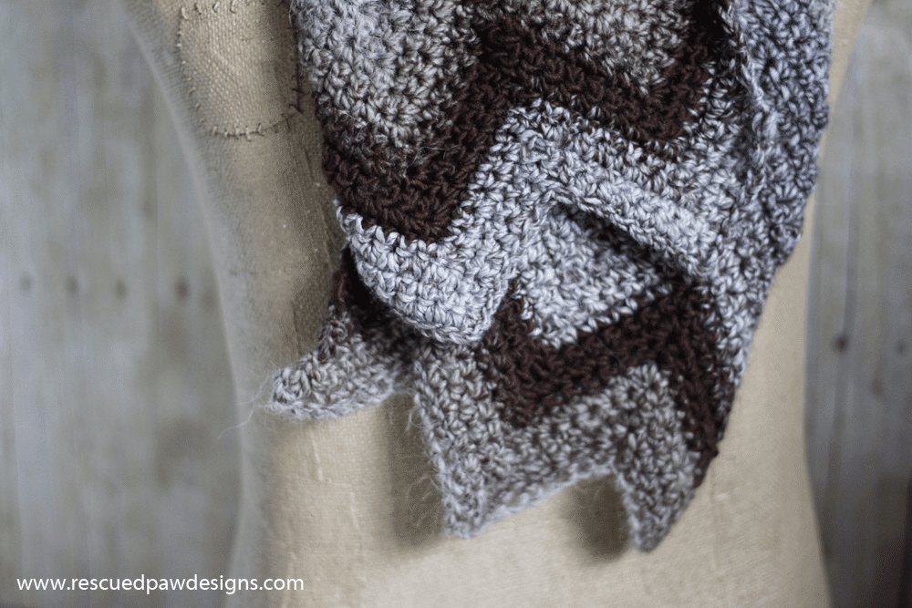 How to crochet a chevron scarf