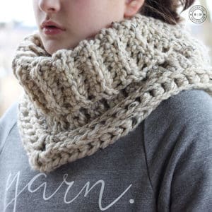 Easy Crochet Cowl Pattern - Easy Crochet Patterns