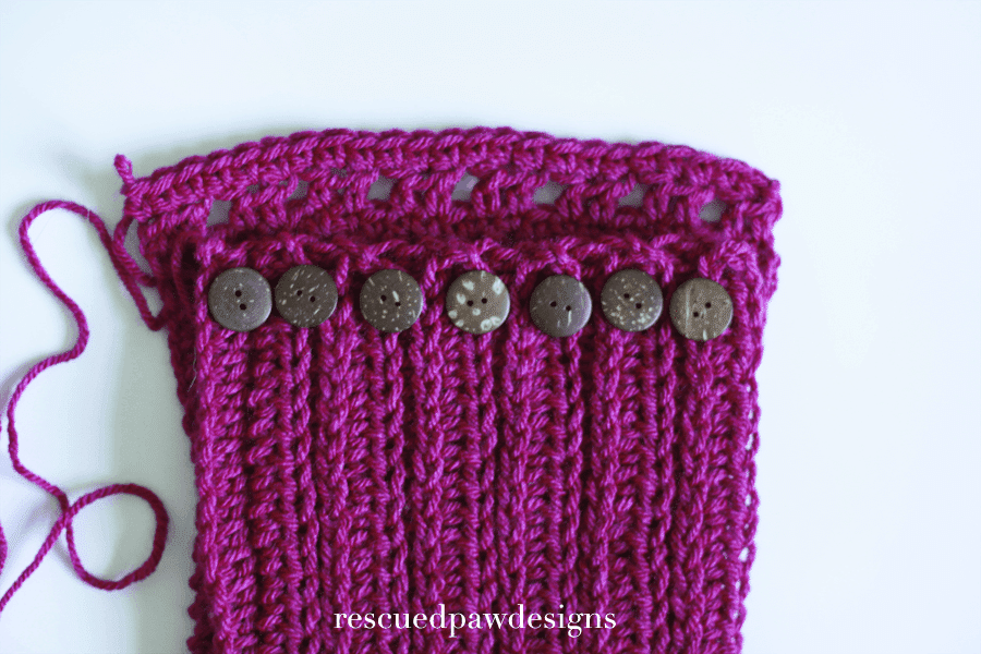 Learn how to make the Penn Button Crochet Cowl Pattern by Easy Crochet. Click to Read or Pin and Save for Later!