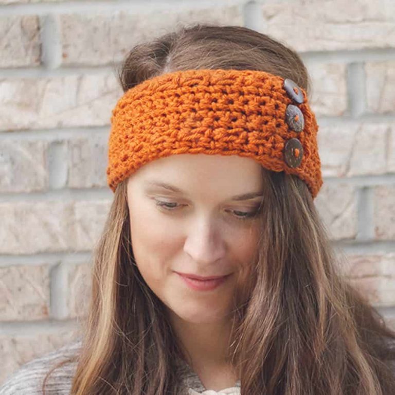 How to Crochet a Pumpkin Earwarmer