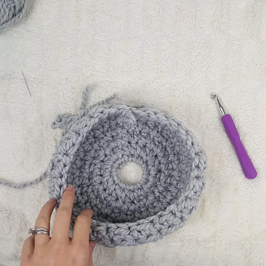 How to Crochet messy Bun hat