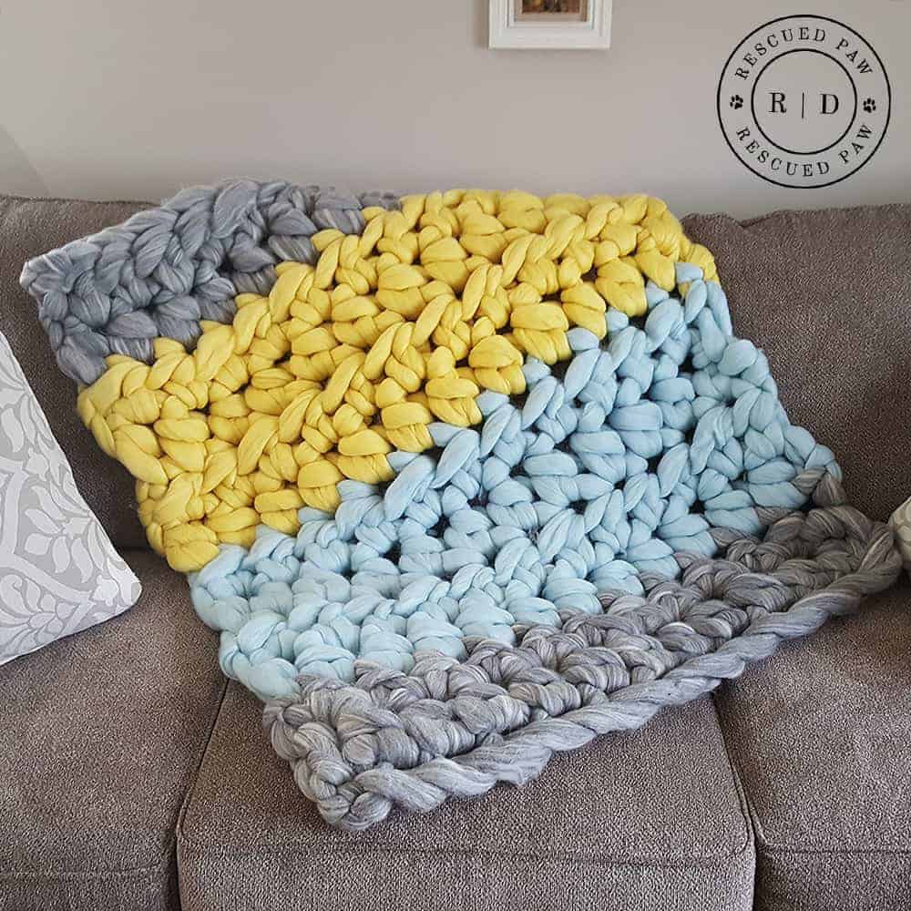 How To Crochet SUPER EASY Jumbo Blanket, Bernat Blanket Big