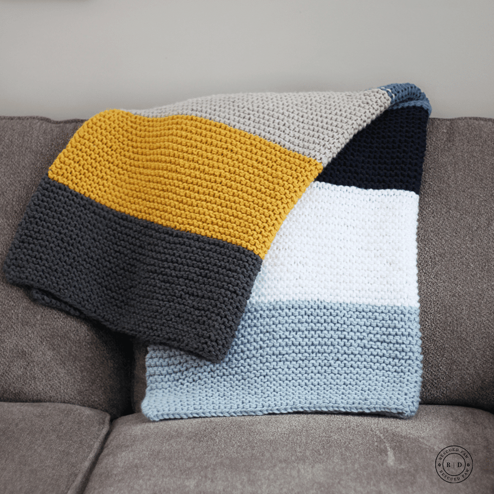 Color Blocked Knit Blanket 