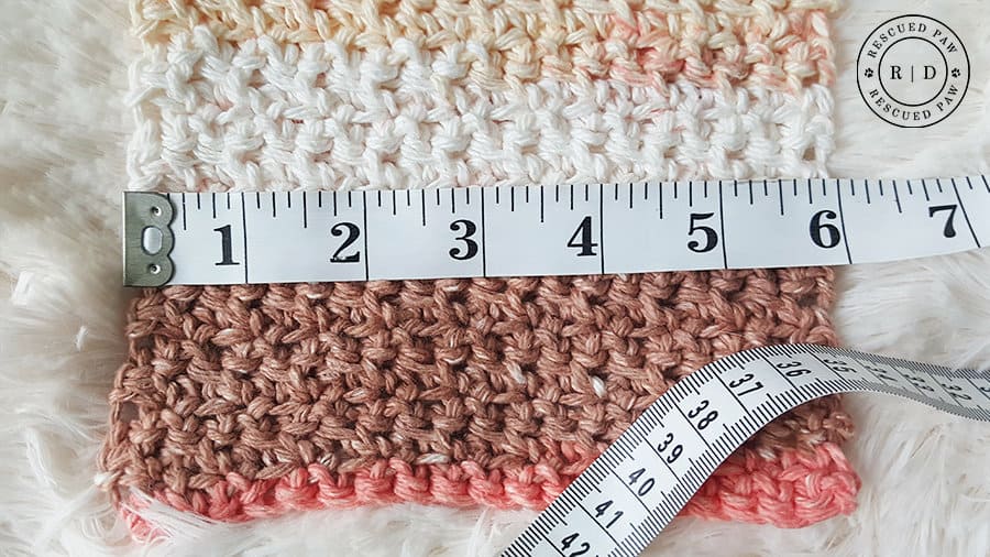 Simplest Crochet Washcloth Ever - Free Crochet Pattern by Easy Crochet - Click to get the Pattern or Pin and save for later!