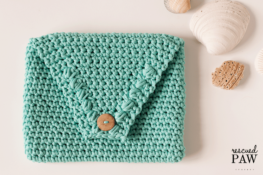 Crochet Tutorial: The Panda Clutch Purse - YARNutopia & More YARNutopia &  More