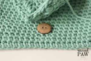 How to attach button crochet