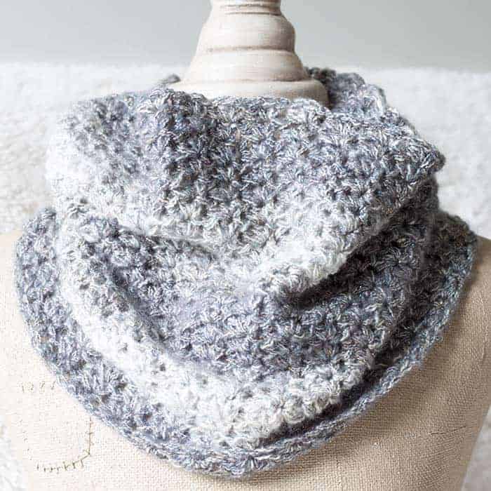 Shimmering Snow Easy Crochet Cowl Pattern