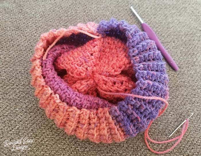 How to close off a crochet hat 