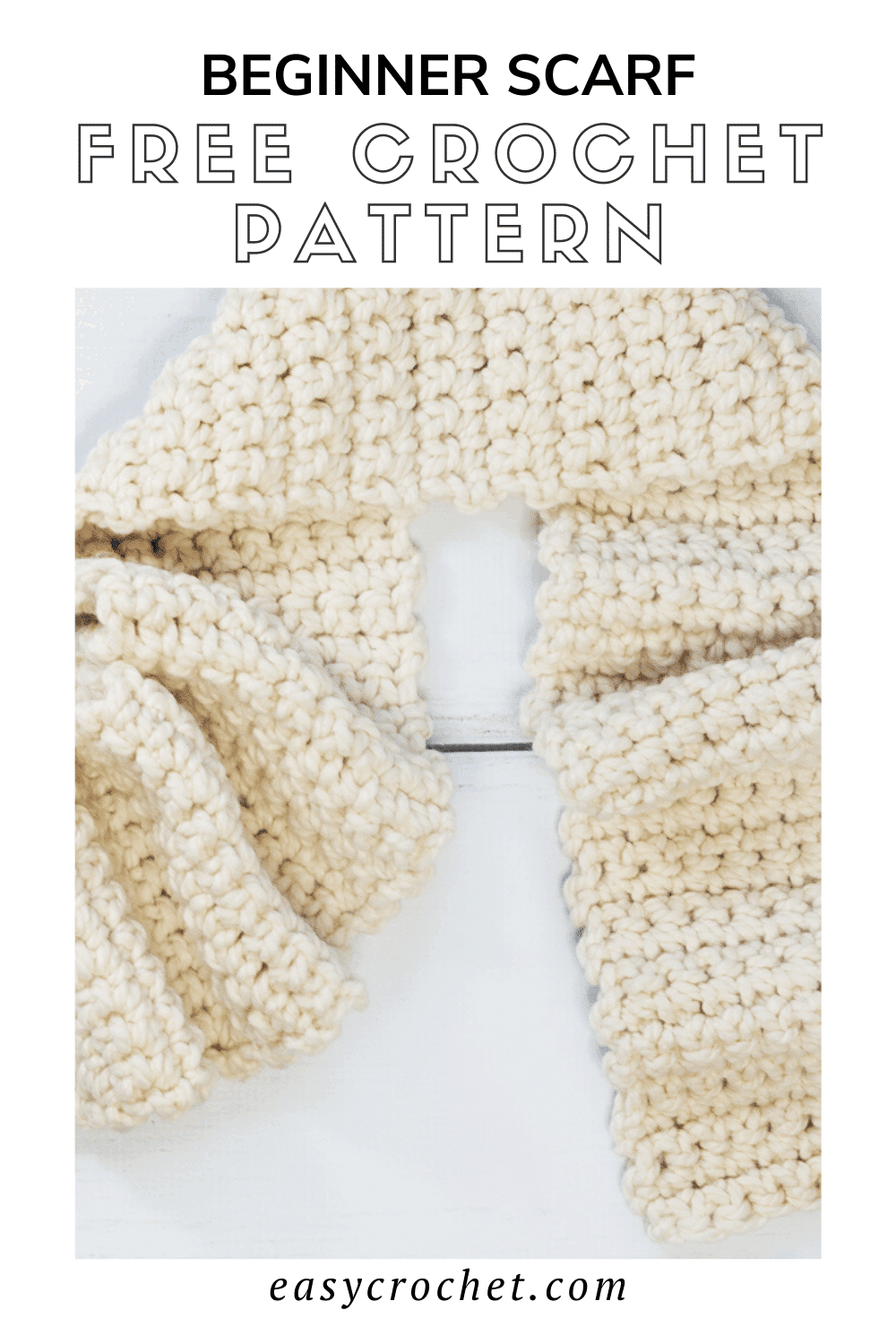 Beginner Scarf Crochet Pattern - Free crochet pattern for beginners that is easy to work up! Learn how to crochet an easy scarf today! via @easycrochetcom