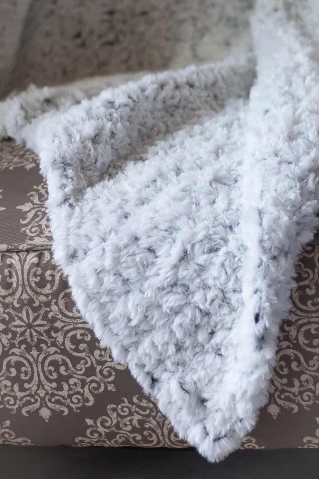 Go for Faux Crochet Blanket