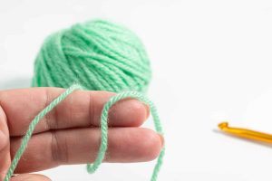 How to Make a Slip Knot in Crochet
