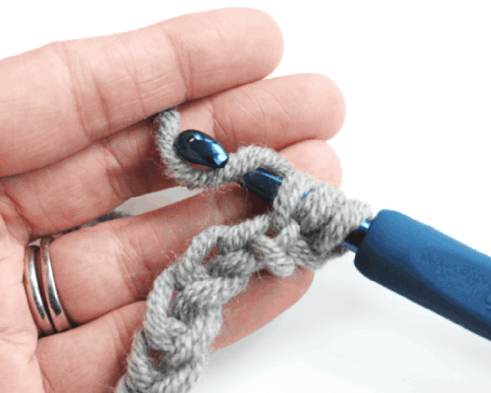 6 Basic Crochet Stitches for Beginners