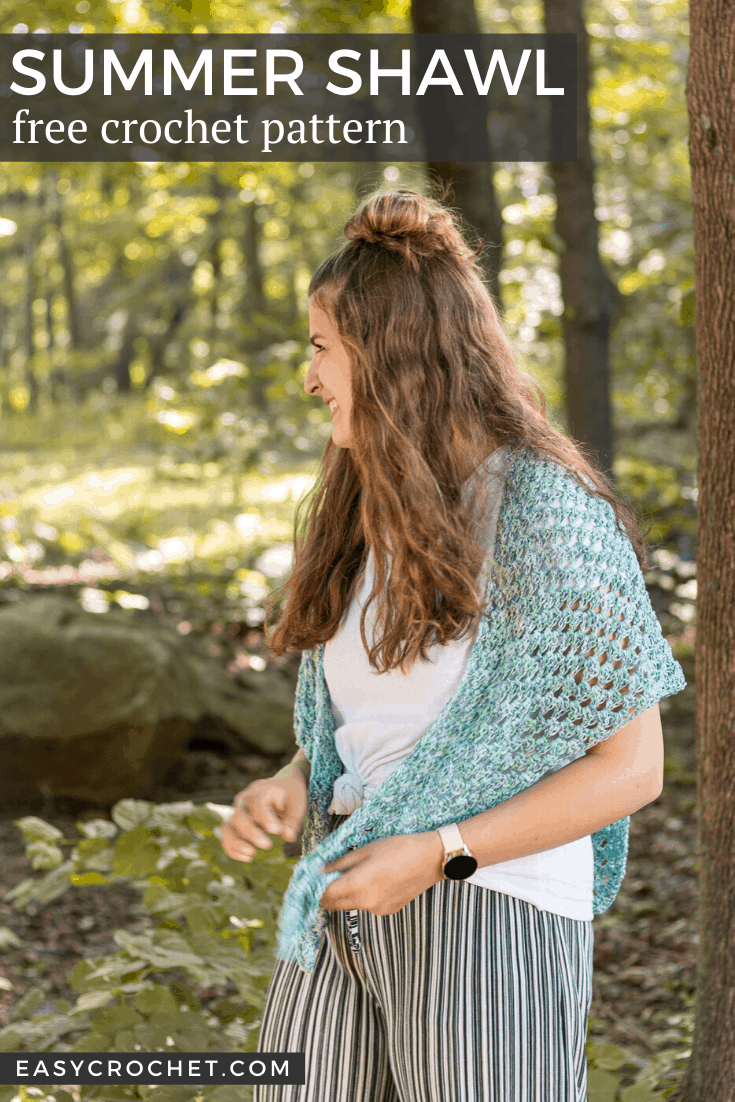 Summer Crochet Shawl Pattern - Lightweight Wrap pattern that is perfect for a cool Summer Evening via @easycrochetcom