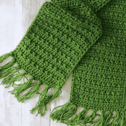 19 Easy Crochet Scarf Patterns to Make Today - EasyCrochet.com