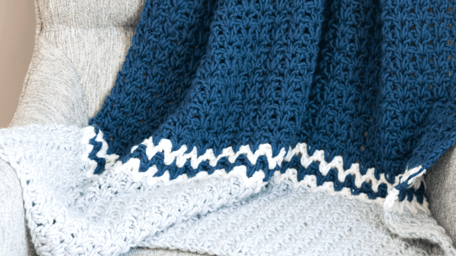 Quick and Easy Chunky Crochet V-Stitch Afghan (Leslie's Lapghan