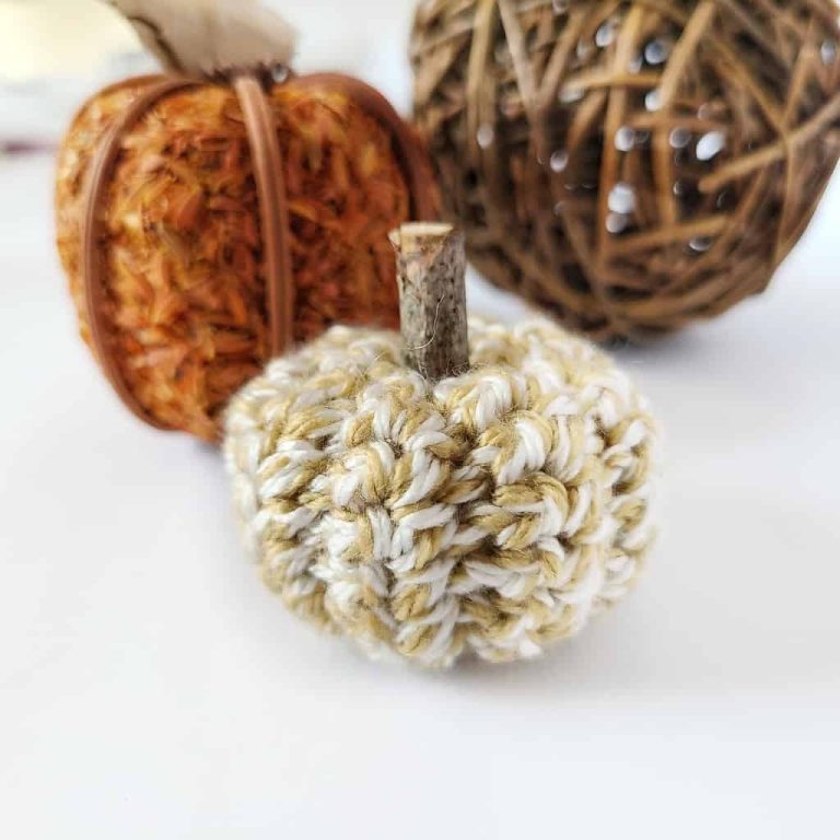 Easy & Free Small Crochet Pumpkin Pattern