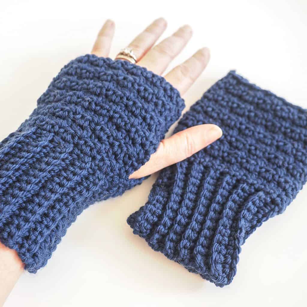 Fingerless Gloves Free Crochet Pattern - Noelebelle Crochet