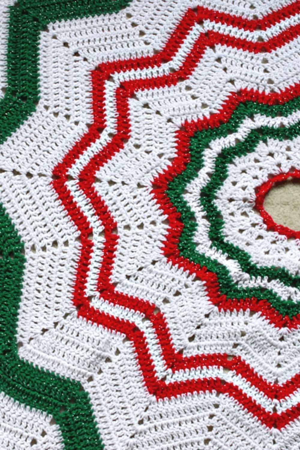 9 Easy Crochet Christmas Tree Skirt Patterns Easy Crochet Patterns