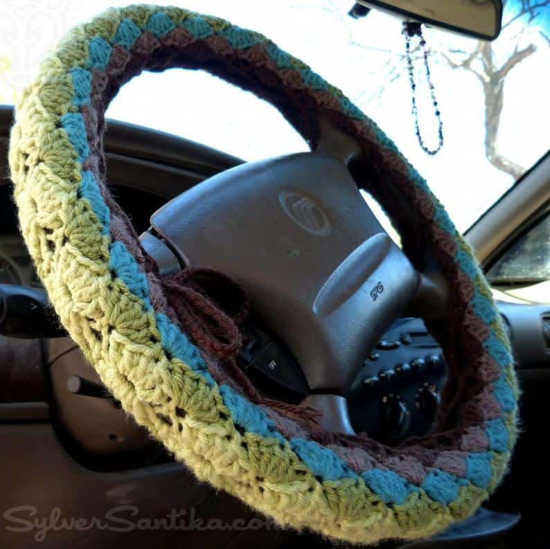 Mulit-colored Daisy Crochet Steering Wheel Cover 