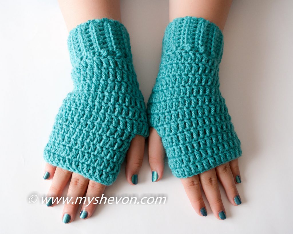 Easy Crochet Glove Free Pattern - Fosbas Designs