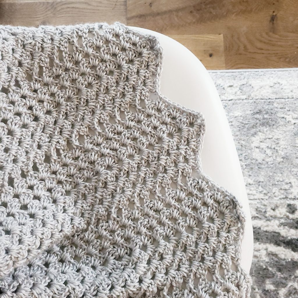 up close of a granny ripple crochet pattern
