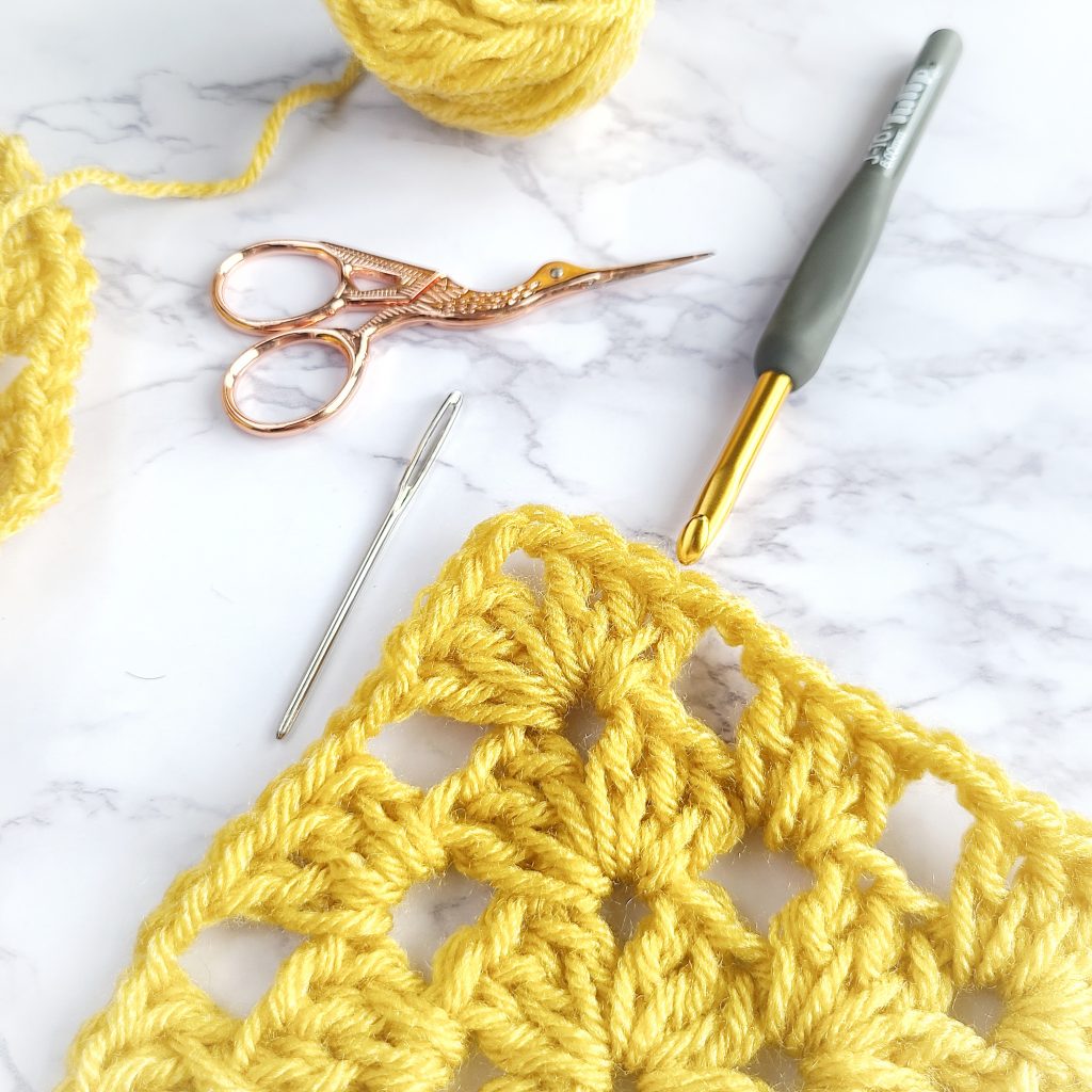 how to make a granny square crochet square
