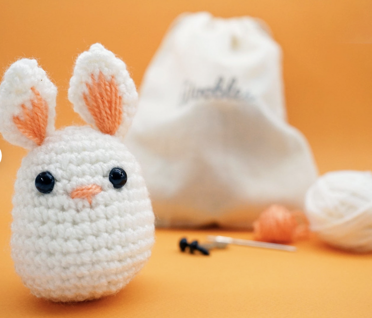 Best Crochet Kits for Beginner Crocheters - EasyCrochet.com