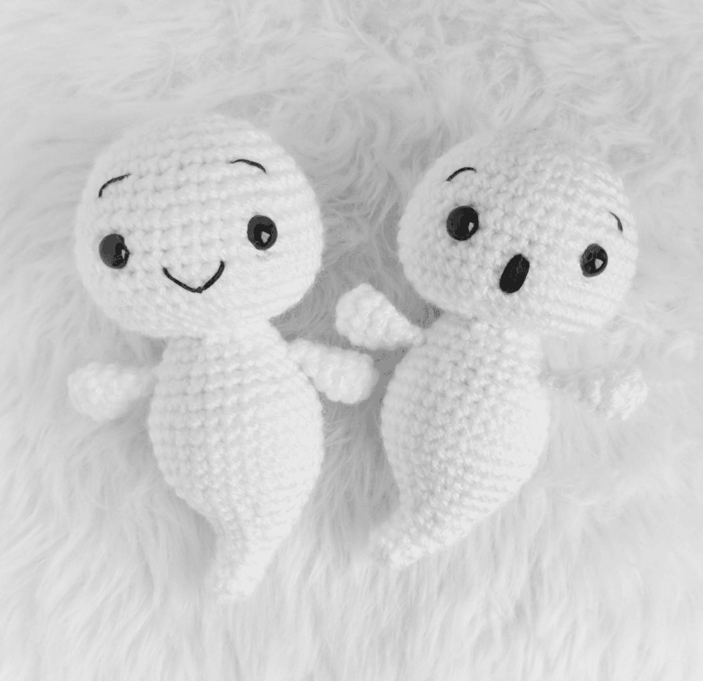 Crochet yoga ghost amigurumi: Crochet pattern