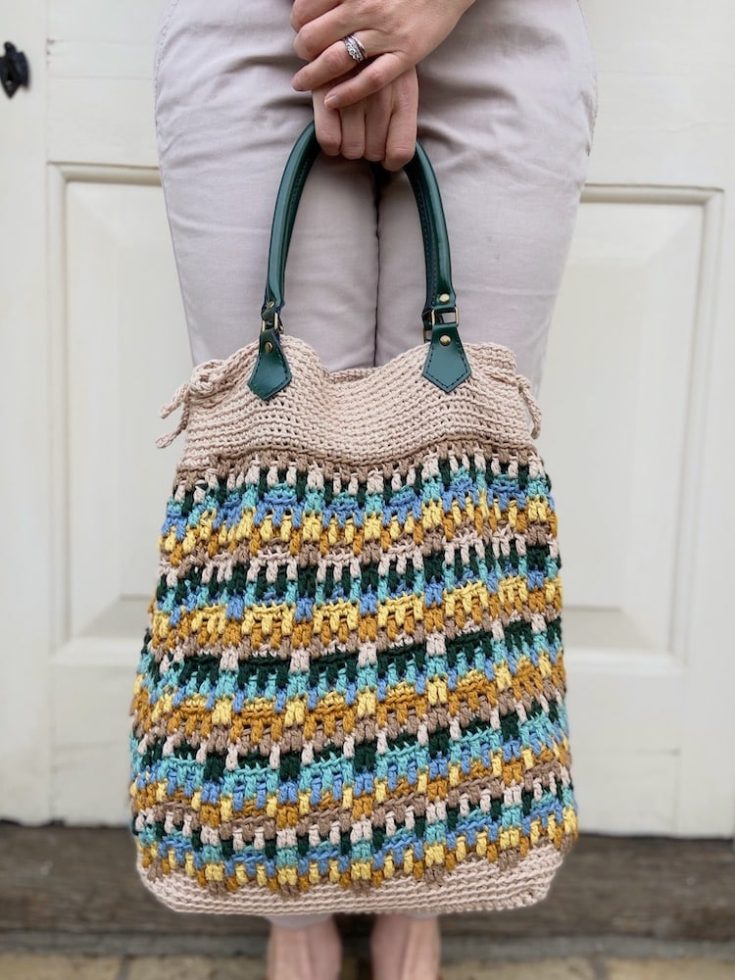 Crochet Bag With Heavy String Thread | Crochet bag, Crochet designs, Crochet  patterns