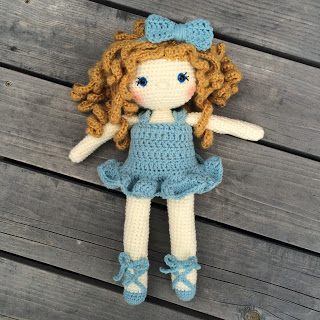 Free amigurumi best sale doll patterns pdf