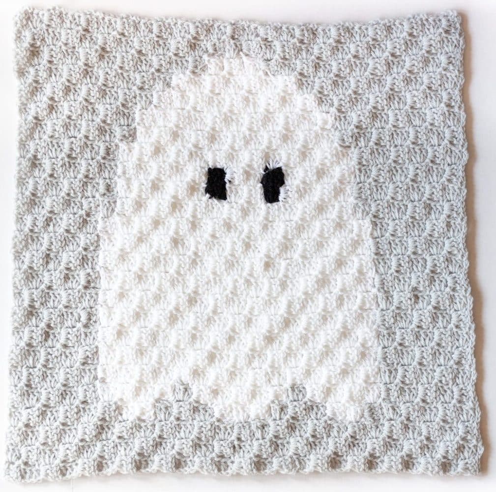 Free Crochet Ghost Halloween C2C Blanket Pattern