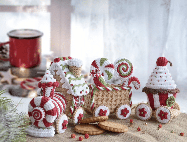 Christmas Amigurumi Gingerbread Train Pattern