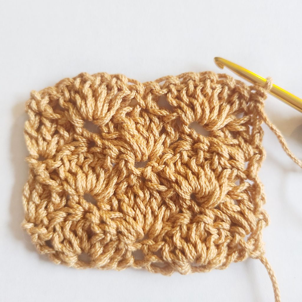 5 CROCHET STITCHES FOR BEGINNERS: V, Moss, Puff, Griddle & Shell