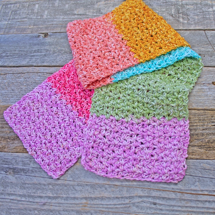 Seed Stitch Bernat Baby Blanket Crochet Pattern - CrochetNCrafts