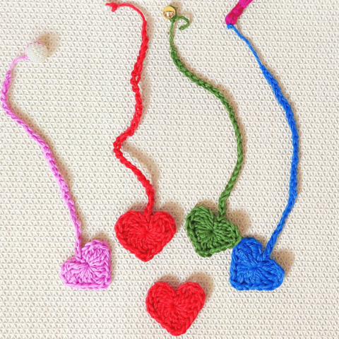 Image for How To Crochet a Heart Bookmark Pattern 