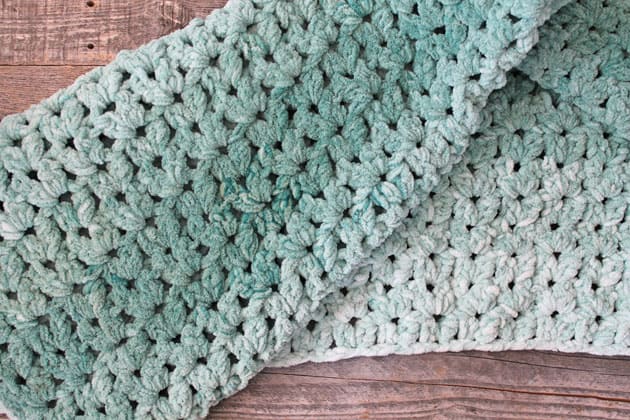 Bernat Blanket Yarn - Details & Crochet Patterns