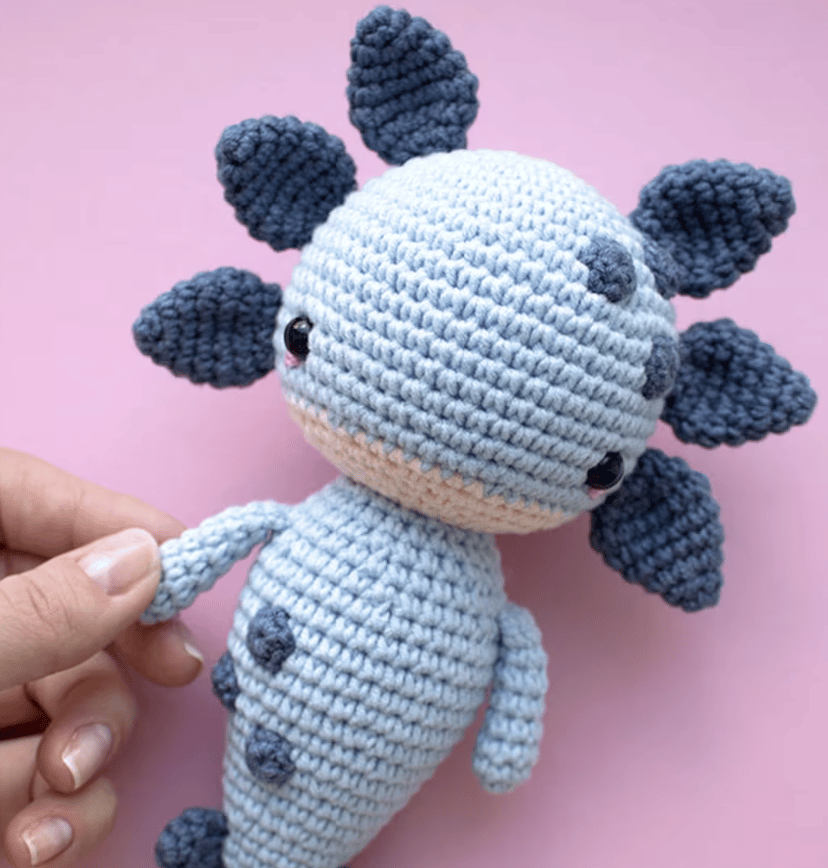 Crochet axolotl pattern, amigirimi axolotl, axolotl toy, mex
