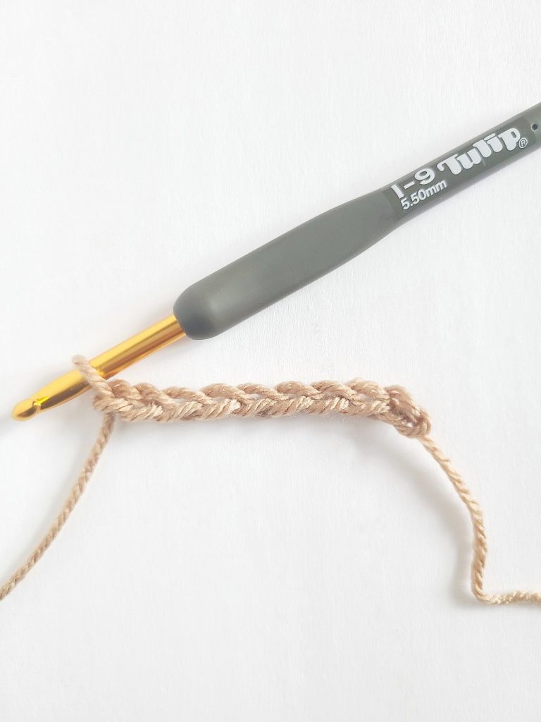 How to Chain in Crochet (ch)