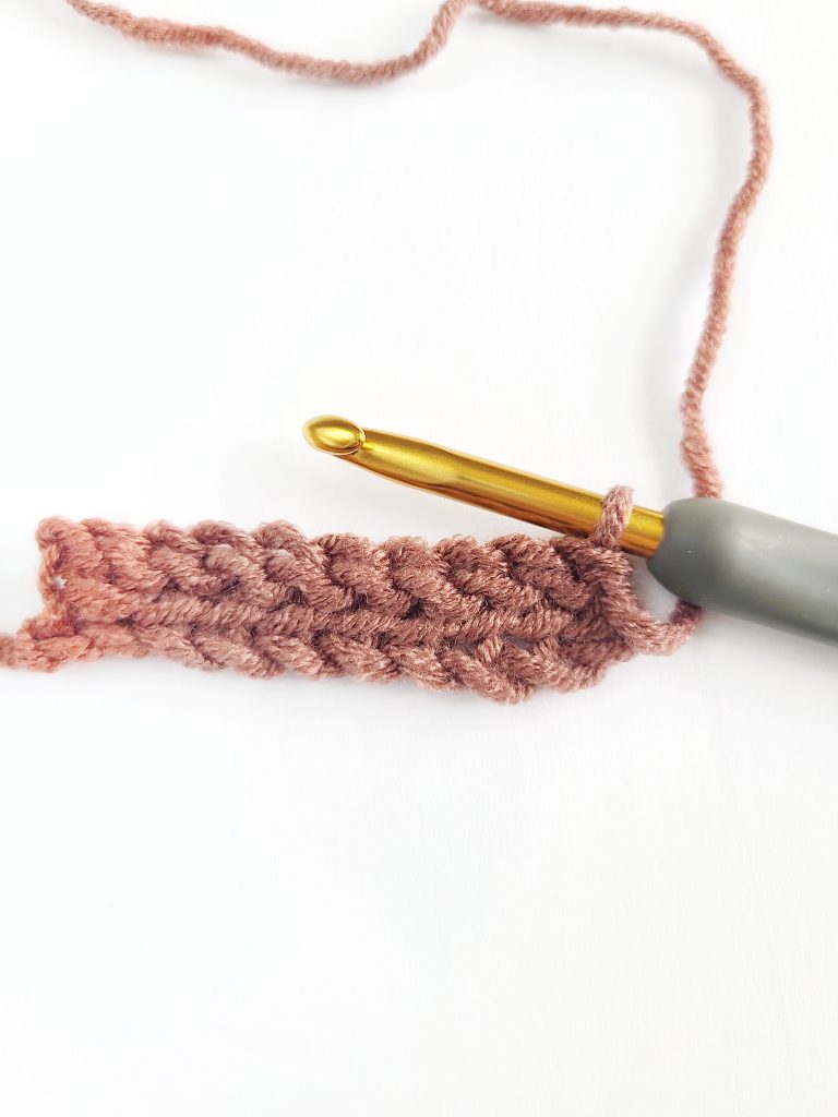 Crochet Slip Stitch (sl st) Tutorial - Easy Crochet