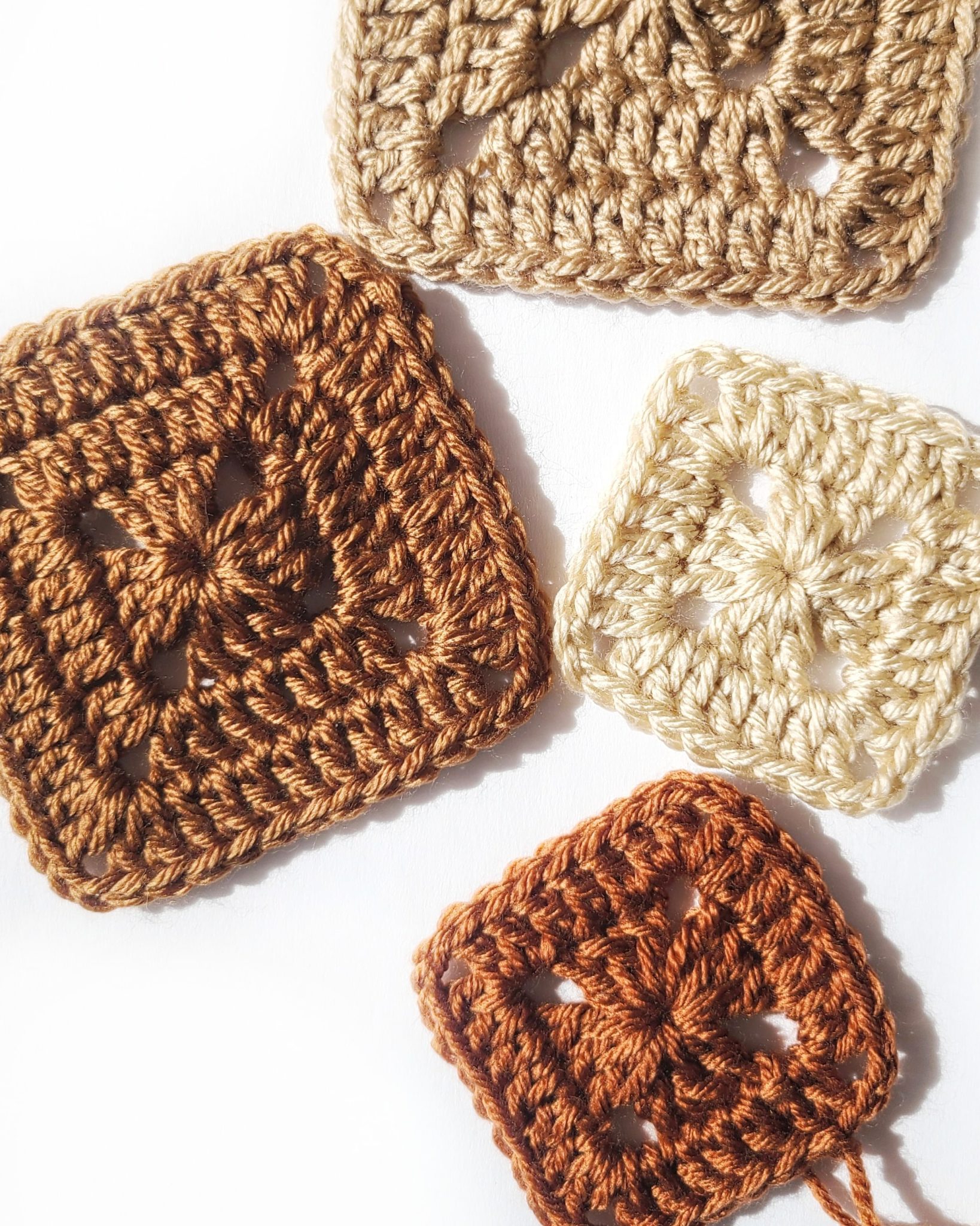 How to Crochet a Solid Granny Square 