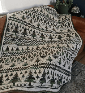 Mosaic Christmas Tree Blanket