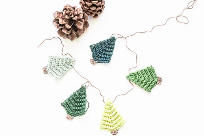 Christmas Mini Pine Trees Garland Crochet ,garland Crochet Pine Trees  ,holiday Pines Trees Garland Crochet, Pine Tree Garland 