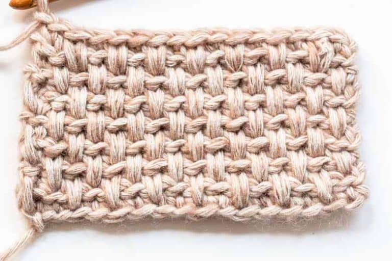 Modified Alternating Spike Stitch In Rows