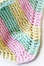 27 Easy Knit Baby Blanket Patterns You'll Love - Easy Crochet Patterns