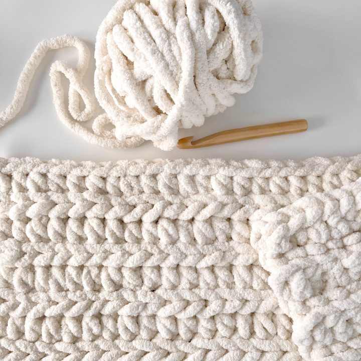 Image for Crochet Extra Thick and Creamy Throw