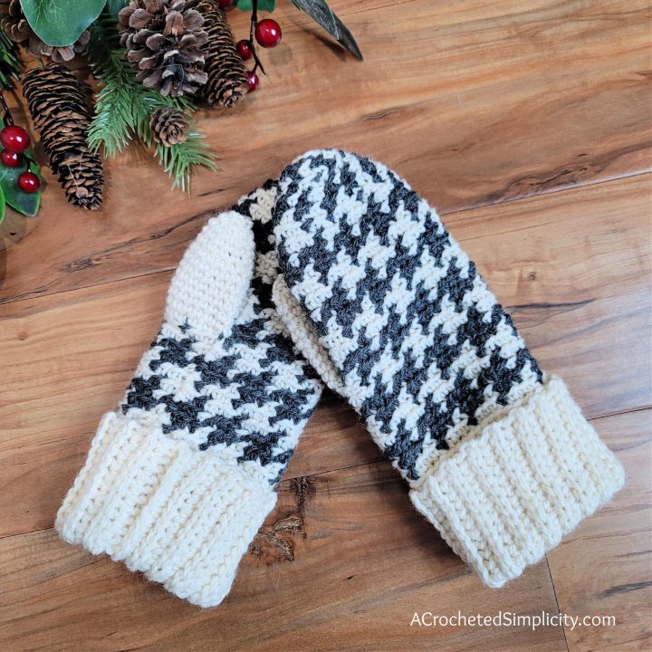 Image for Houndstooth Mittens Crochet Pattern  (Free)